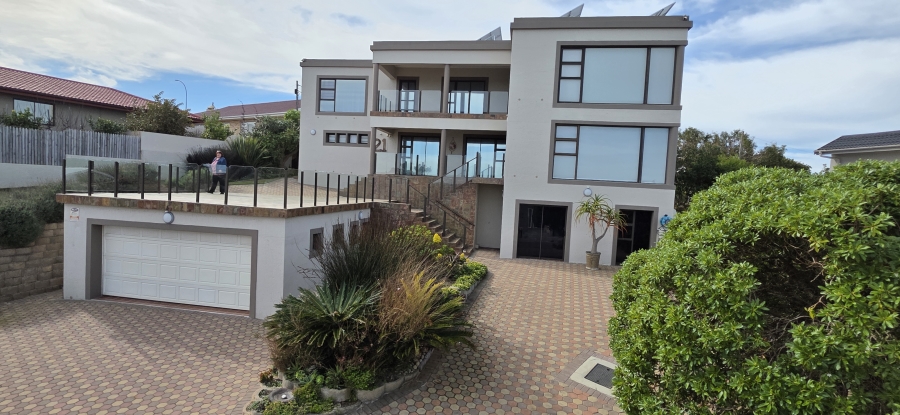 4 Bedroom Property for Sale in Dana Bay Western Cape